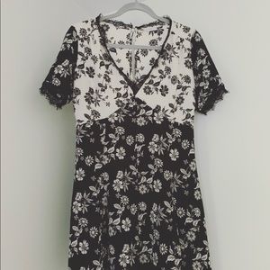 Floral short dress